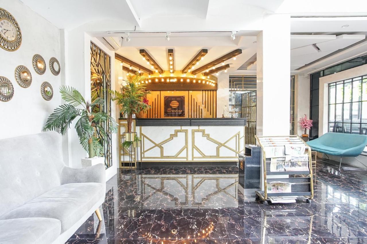 Hotel Sanrina Makassar Bagian luar foto
