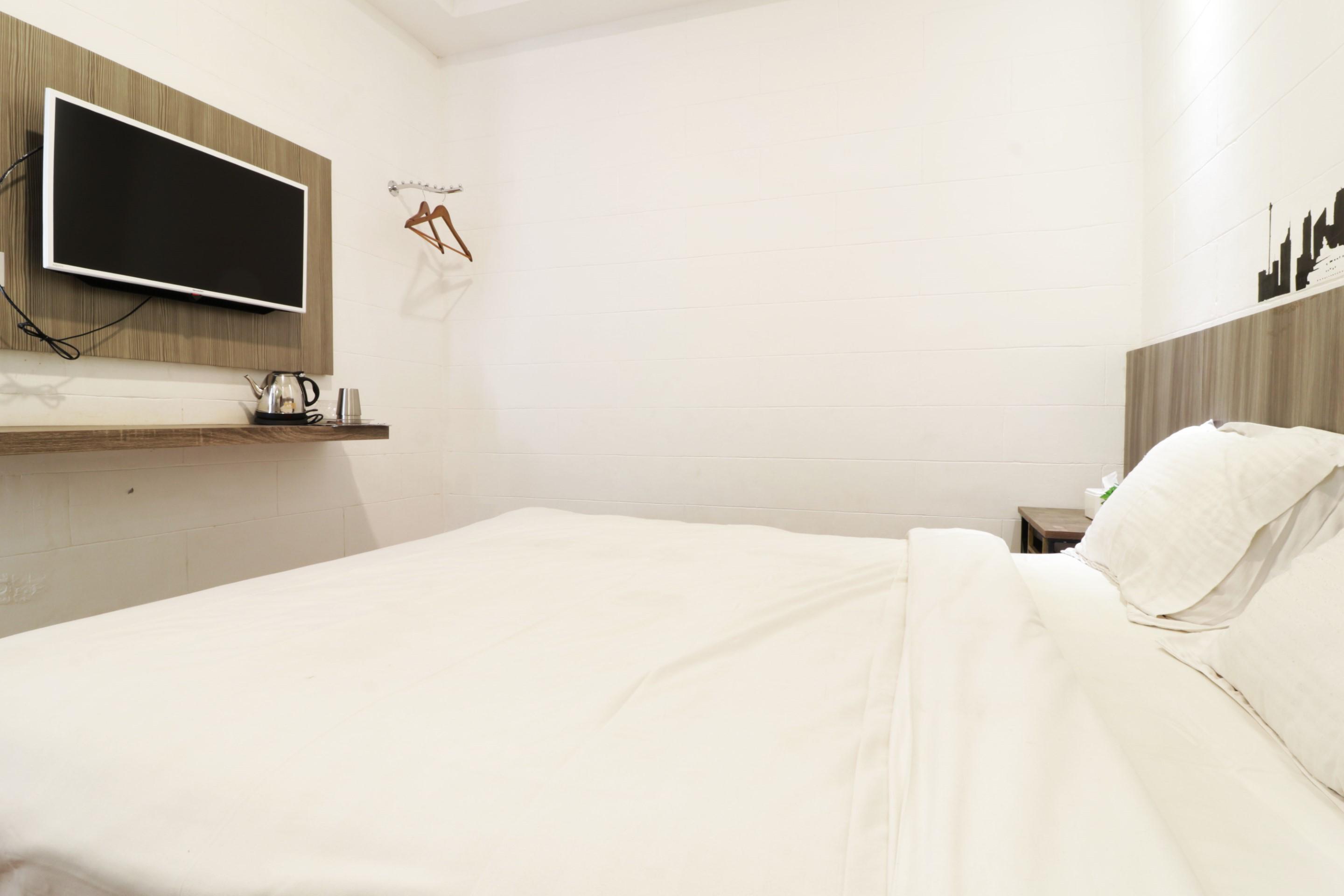 Hotel Sanrina Makassar Bagian luar foto