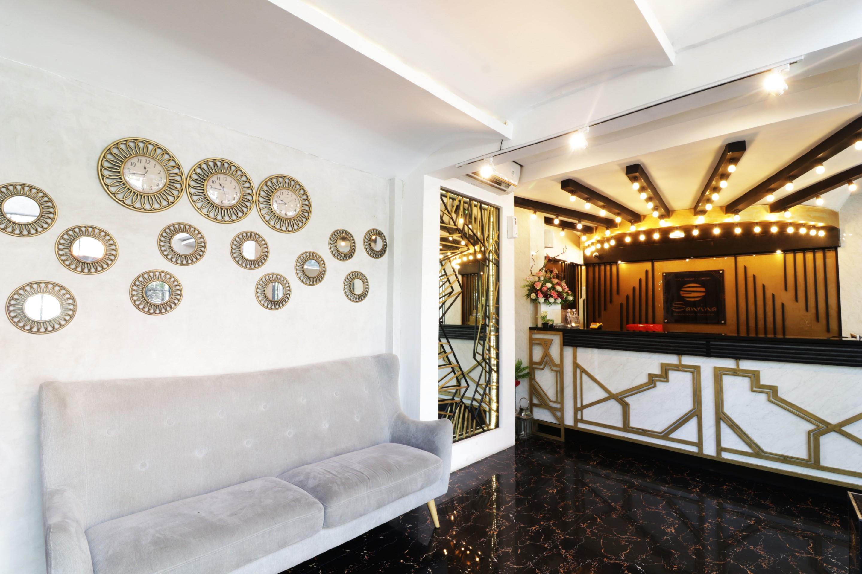 Hotel Sanrina Makassar Bagian luar foto